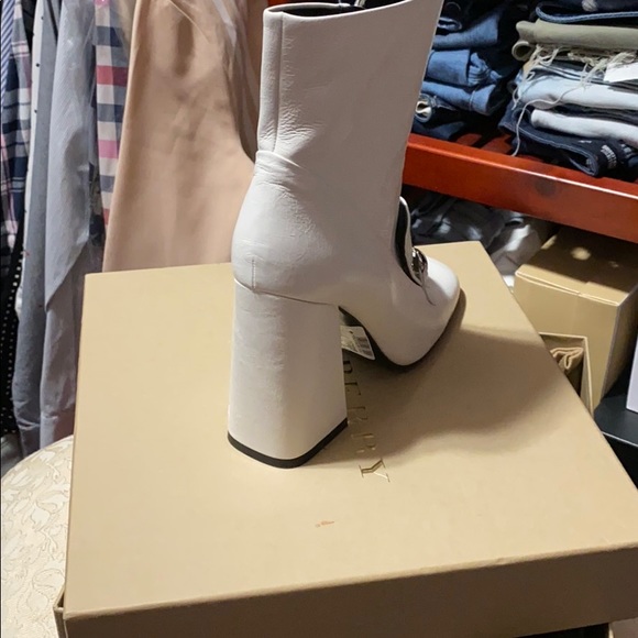 Burberry 105 Mid Hight Boot - Picture 2 of 4